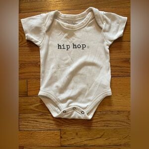 Finn + Emma | onesie | baby unisex 6-9mo